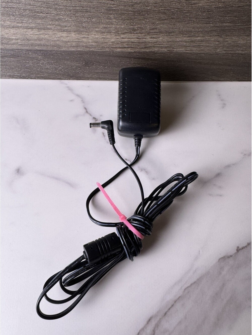 iHome 9IH557CB AC Adapter QX18W050280FU 5V 2.8A Audio Video Power Supply